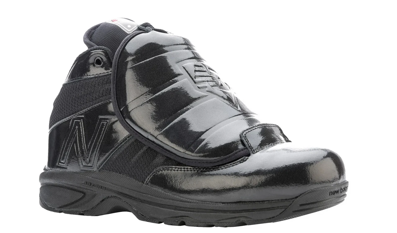 New Balance MU460BK Umpire Plate Shoes All Black 3 New Balance MU460BK Umpire Plate Shoes All Black